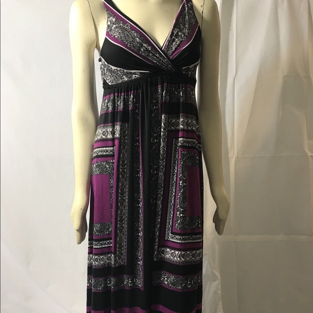 Don’t Miss This  💜Gorgeous Printed Maxi Dress